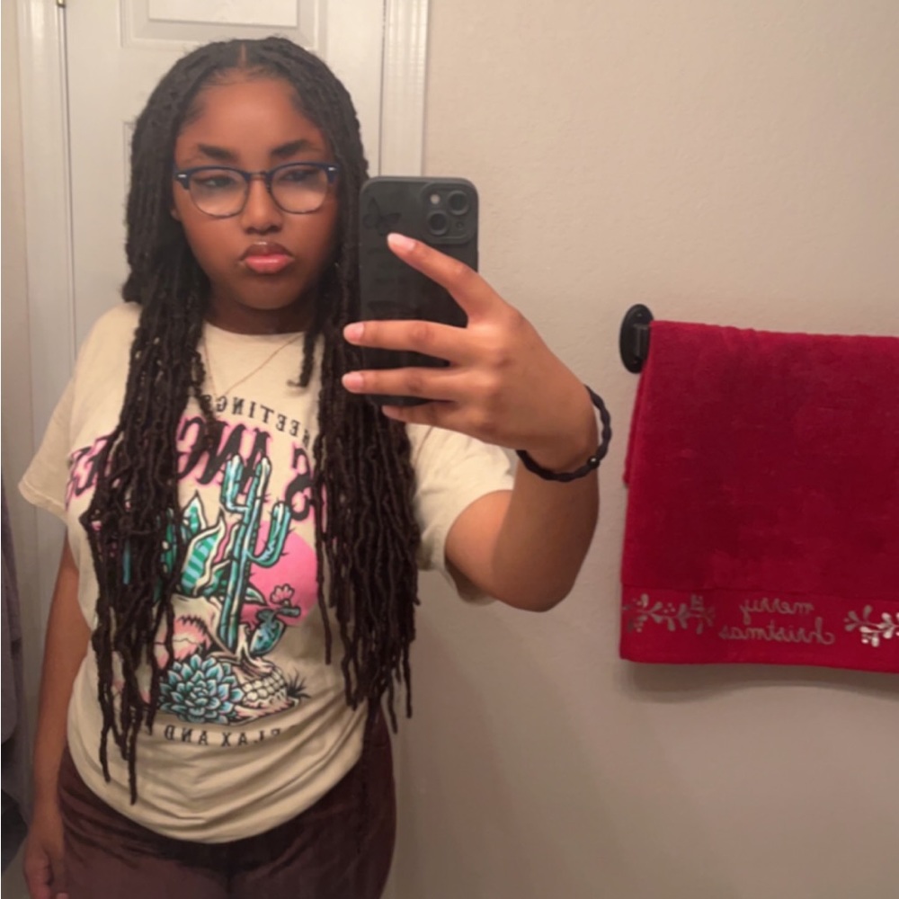 Meet your Posher, Janyah